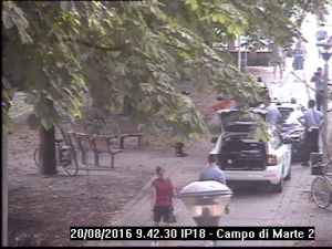 foto n.4 controllo campo di marte 20.08.16 panchina senza tossici
