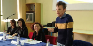 sportello lavoro tavolo